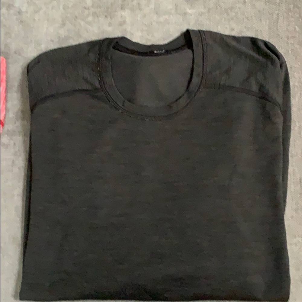 Lululemon Metal Vent Tech Long Sleeve